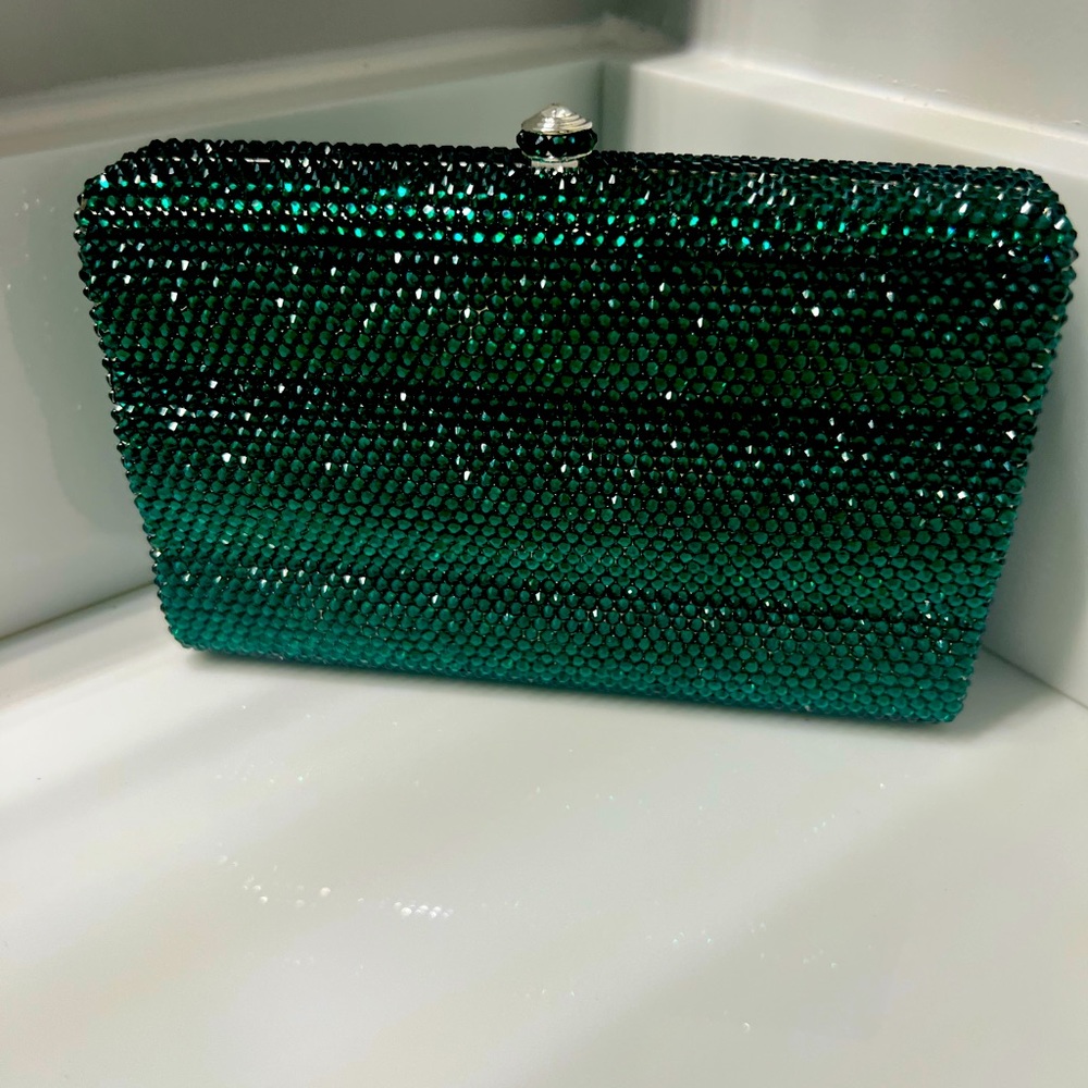 Green clutch purse